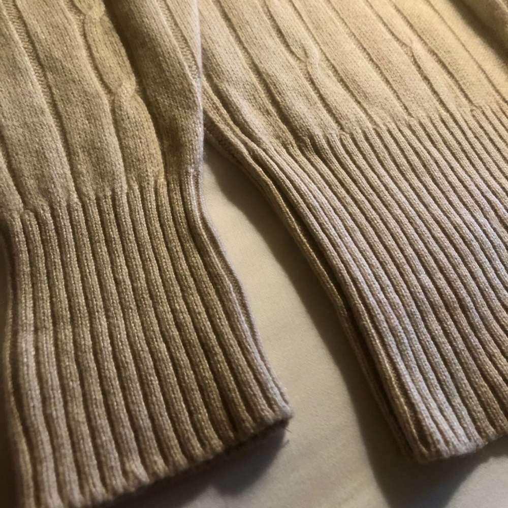 N.peal 💯% cashmere sweater ❤️